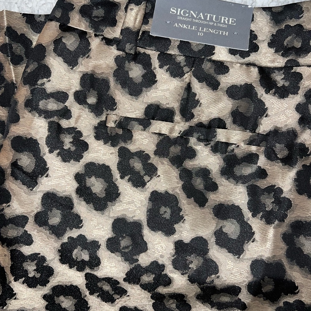 Ann Taylor gold and black floral signature ankle length pants 10